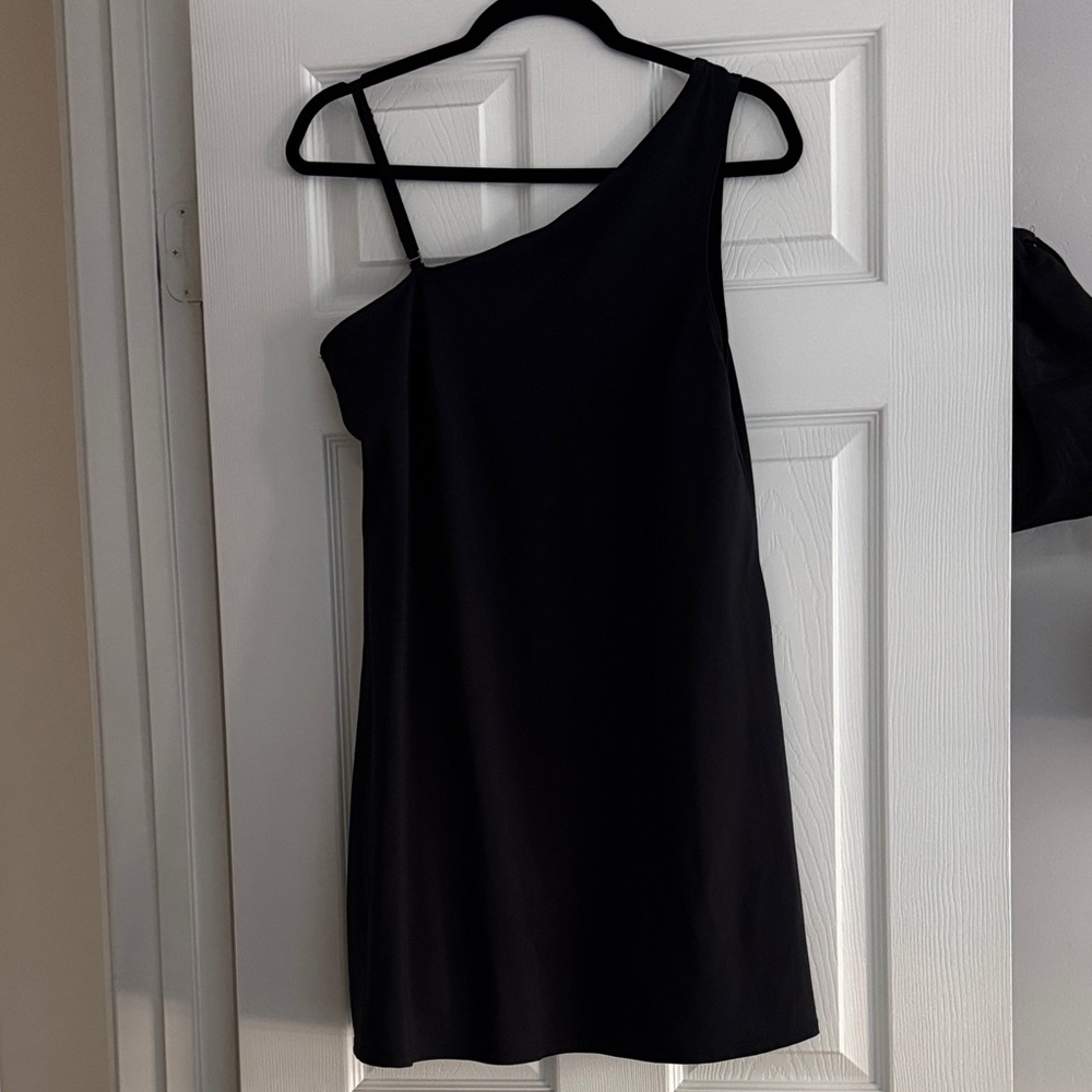 Abercrombie & Fitch One-Shoulder Active Dress